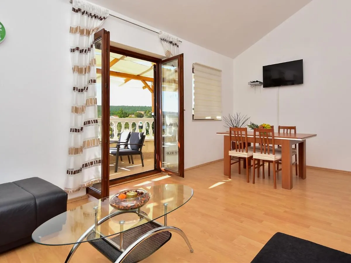 Cozy Holiday Home In Krusevo With Garden