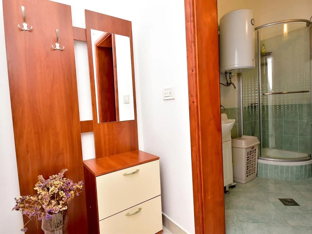 Cozy Holiday Home In Krusevo With Garden